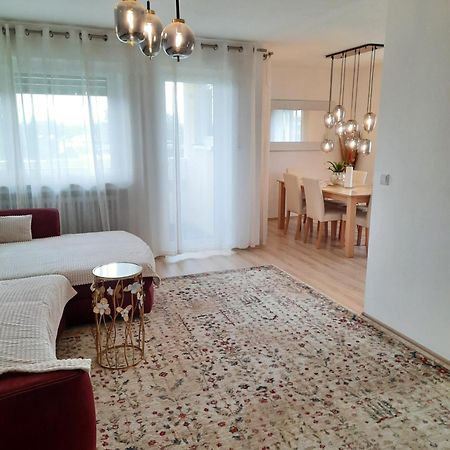 Moderne 3Zimmer Wohnung, In Koenigsbrunn Bei Augsburg エクステリア 写真