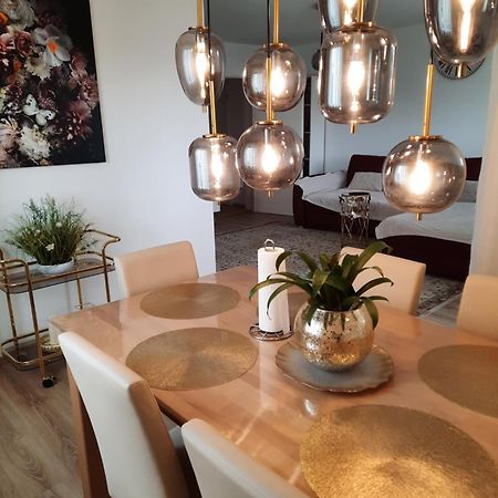 Moderne 3Zimmer Wohnung, In Koenigsbrunn Bei Augsburg エクステリア 写真