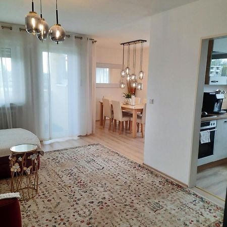 Moderne 3Zimmer Wohnung, In Koenigsbrunn Bei Augsburg エクステリア 写真