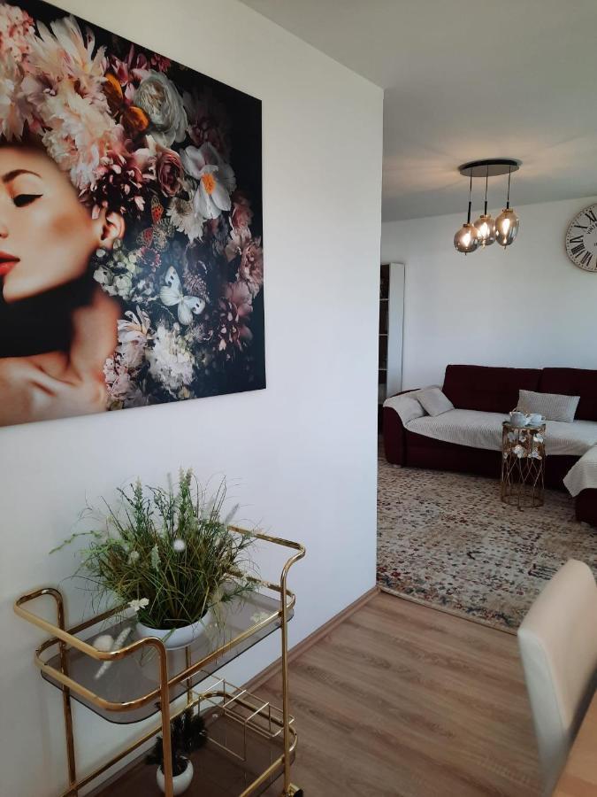 Moderne 3Zimmer Wohnung, In Koenigsbrunn Bei Augsburg エクステリア 写真